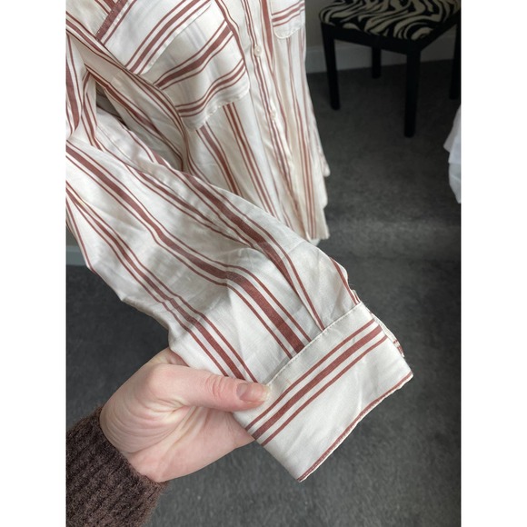 Express cream/brown "the city" button down top, size XS - Picture 9 of 10